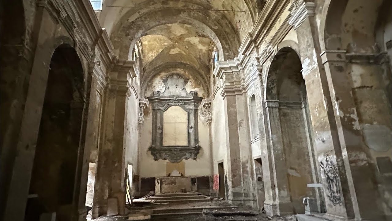 La chiesa abbandonata e sconsacrata - YouTube