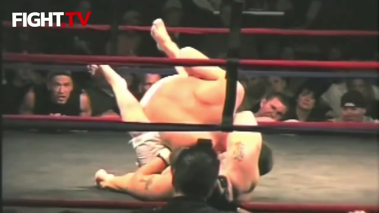 ⚡ GIVE AND TAKE FIGHT! 🥊 Ricky Henderson VS Mike Finch MMA 🔥 @FIGHT.TV