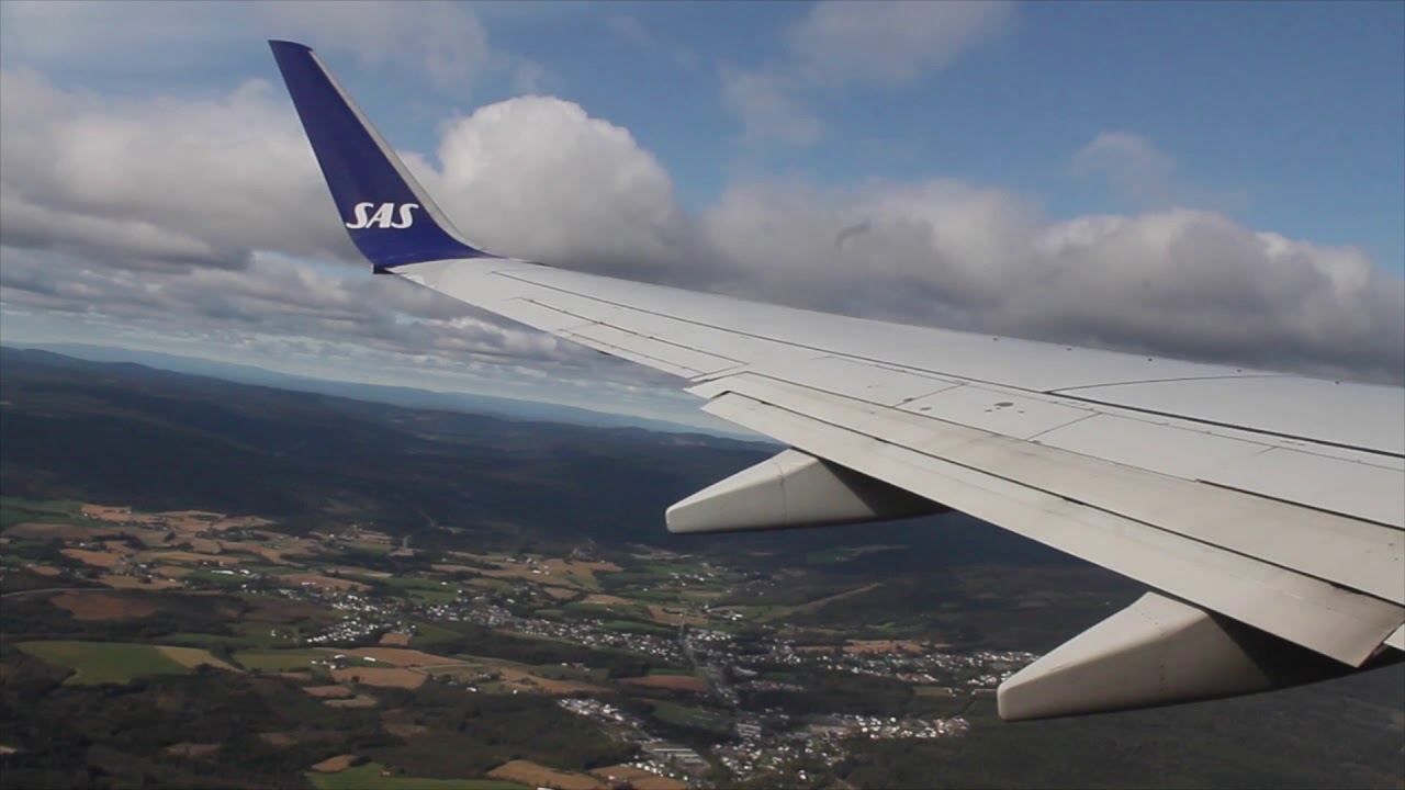 SAS Scandinavian Airlines 737-700 Oslo-Gdansk Safety, Takeoff, Inflight, Crosswind Landing
