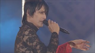 BUCK-TICK 観客と掛け合いをする櫻井敦司♪ - YouTube