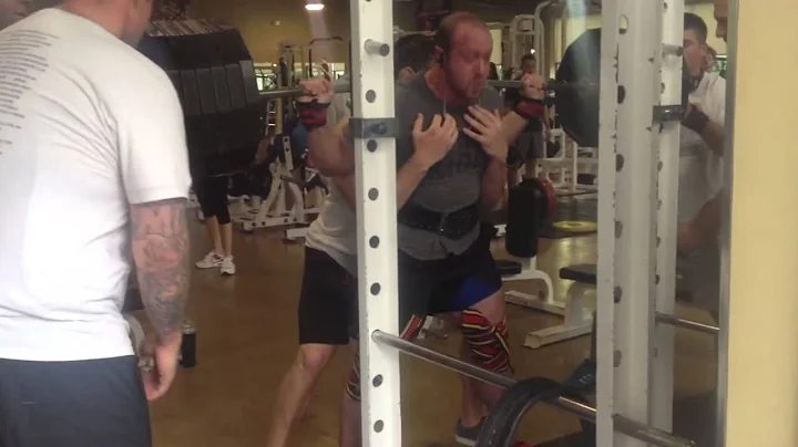 Jason Smith 585 x 1 squat