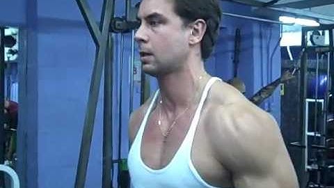 fat grip biceps curls