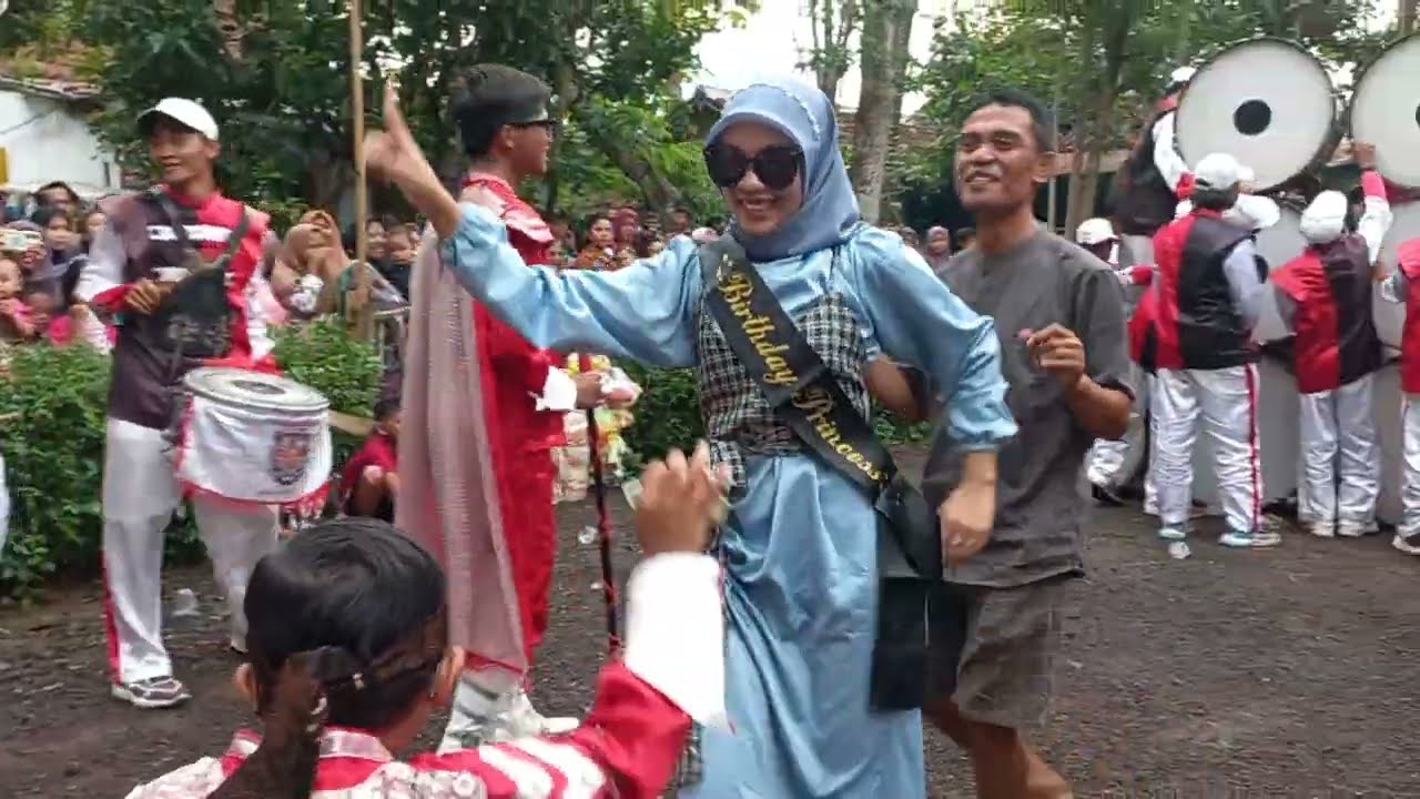 ATRAKSI MAYORET NEW MAONG REMAS DI MANDIRO