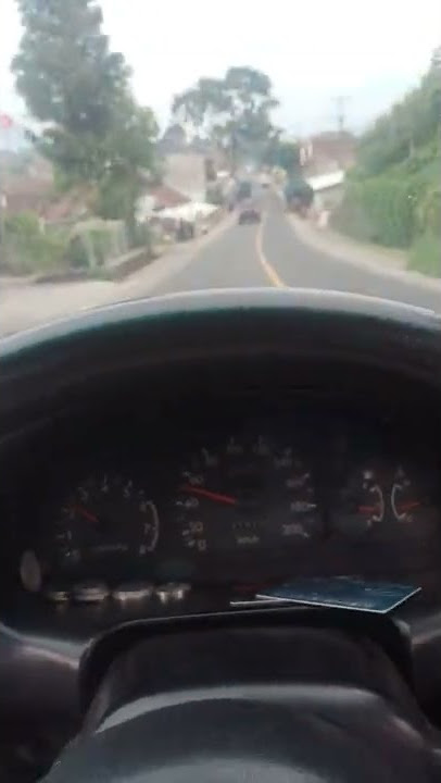 Jalan turunan Ciwidey - Bandung lancar lurrr...