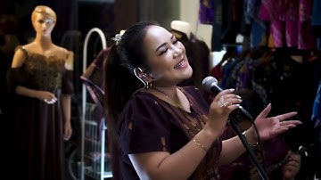 Averiana Barus - Mbuah Page (Official Live Record)