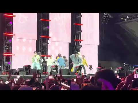 SEVENTEEN-Left & Right at LA 3C #seventeen #svt #carat