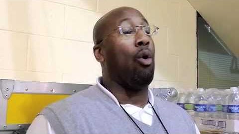 Mike Brown on Andrew Bynum, the bench and Josh McRoberts