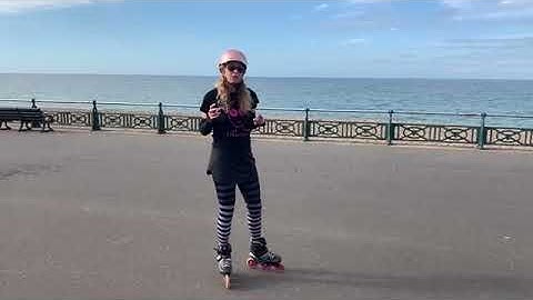 Inline skating, barrel roll Variations