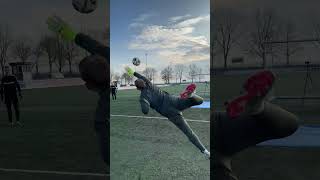 Super goalkeeper diving drill #goalkeeper #goalkeepertraining