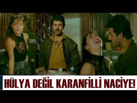 Karanfilli Naciye Türk Filmi | Naciye, Tarık'ın Gururuyla Oynar
