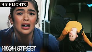 Z gets abducted | High Street (w/ English subs)