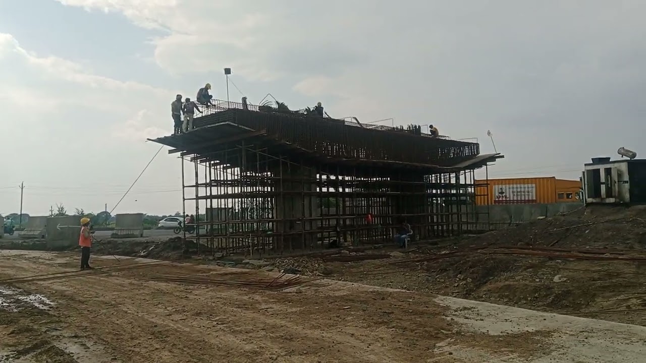 Bridge steel work cap pier 