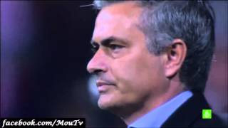 Mourinho recibió doble ovación del Bernabeu