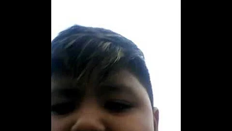 Armando canta