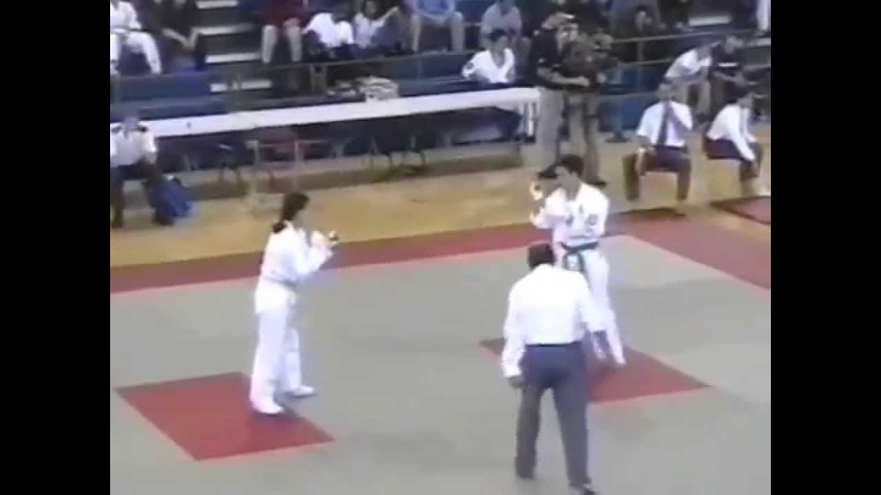 BKK Open 2002 ANN REVILLE (IFK IRELAND) vs CRYSTELLE BADOIL (BKK DUNMOW)