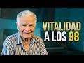 A los 98 años, Alberto Chab, sigue hablando de amor, deseo y vida
