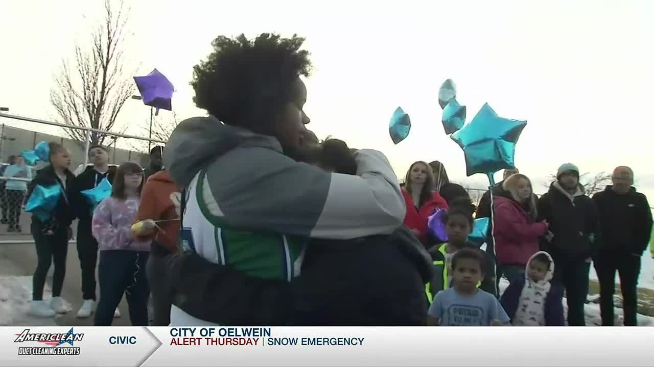 Family and friends hold balloon release to honor Dubuque shooting ...