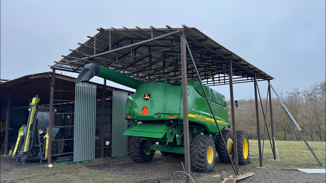 Зробили ангар для комбайна John Deere 9760 sts