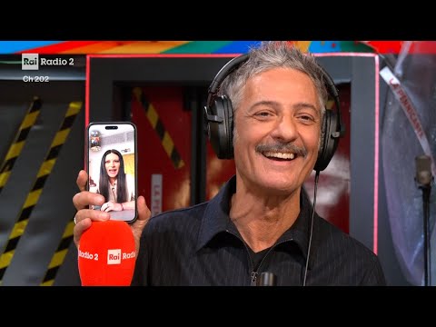 Video Laura Pausini e Fiorello, la videochiamata in diretta - La Pennicanza 22/01/2026