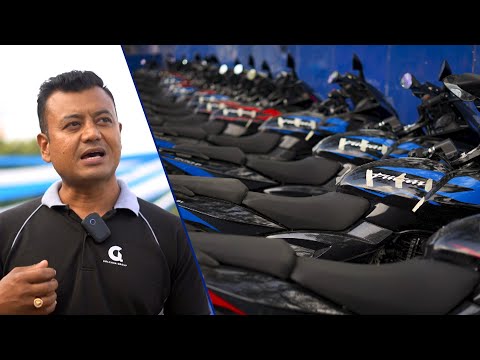 बजाज ग्राण्ड कार्निभल : ब्लु कलरमा आयो पल्सर एन १६०