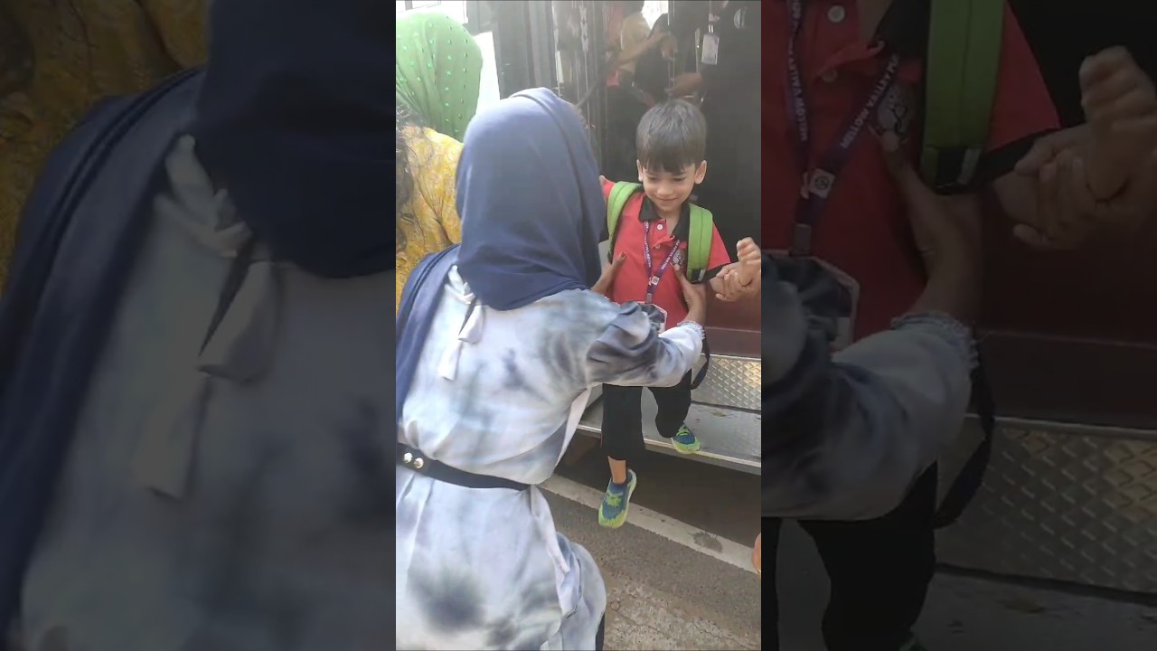 Surprising my little brother miqdadp🤩