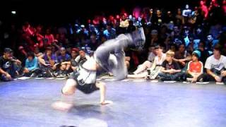 World Bboy Classic 2010 - Kido & Focus vs Thesis & Keebz