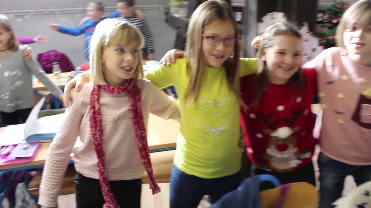 Božićna čestitka OŠ Dr. Ivan Merz 2016.  verzija #2