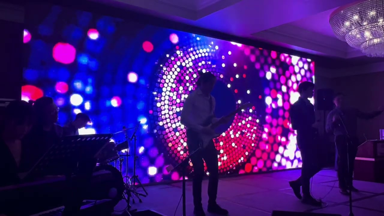 Rental P2.6 High Resolution LED Video Wall from $888 in Vancouver. www.mallads ca