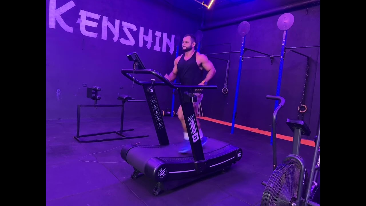 CORRIDA NA ESTEIRA CURVADA- M