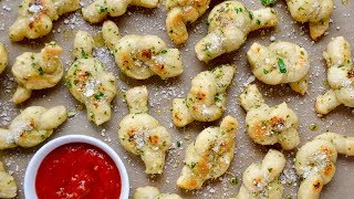 Easy Homemade Garlic Knots