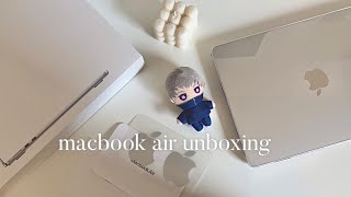 UNBOXING Macbook Air M2 Silver 🧸 + setup and customization