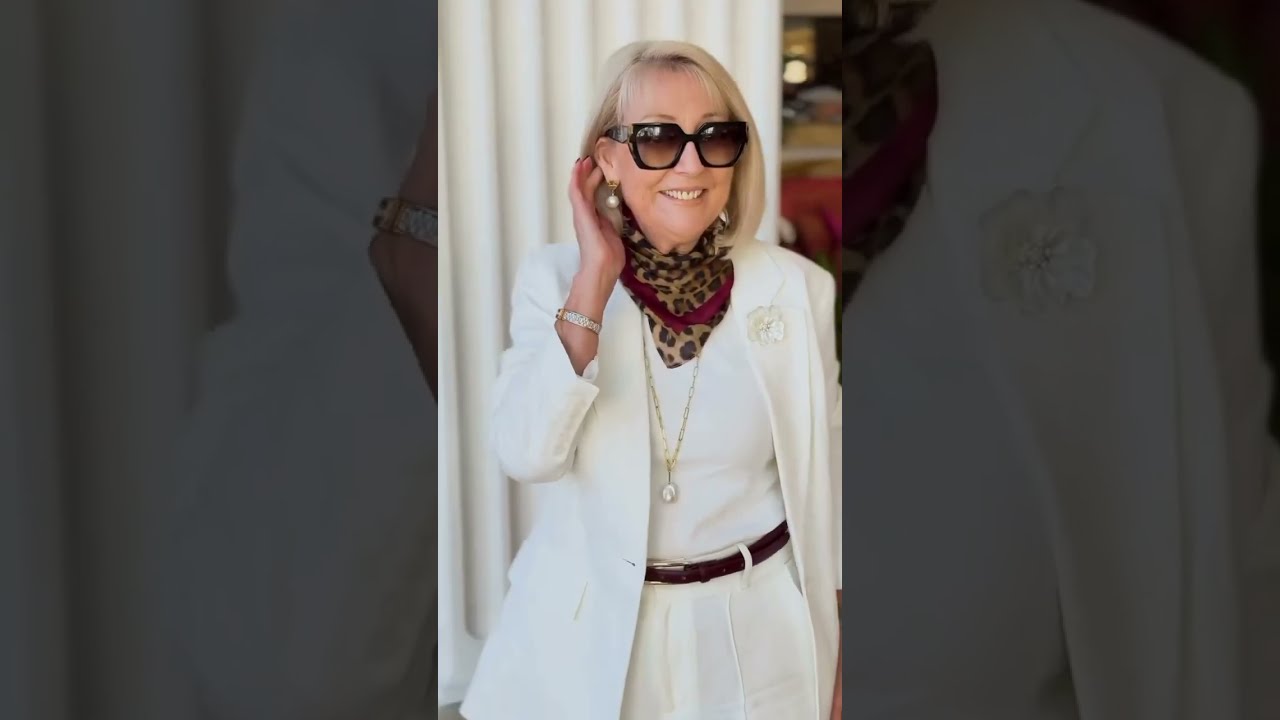 Graceful Wardrobe For The Oldest Generation Styleafter50 Modelover50 Ootd Ootdguide
