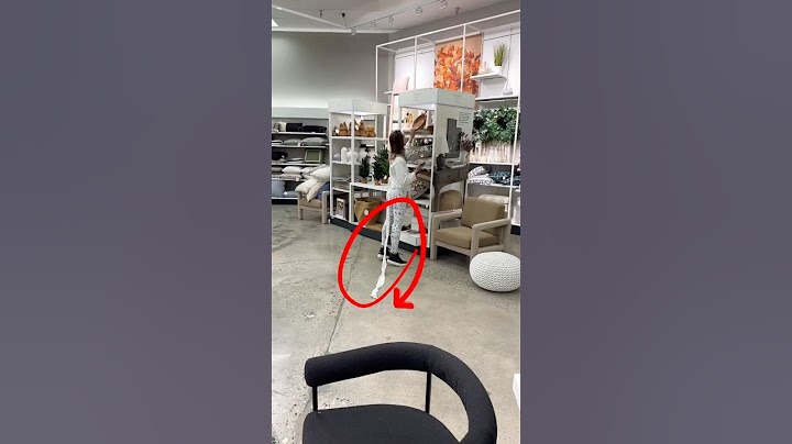 Rude shopper gets Karma 🧻 #instantkarma #toiletpaper #embarrassing