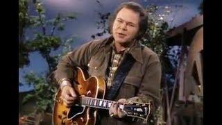 Roy Clark of "Hee Haw" Fame Dead at 85