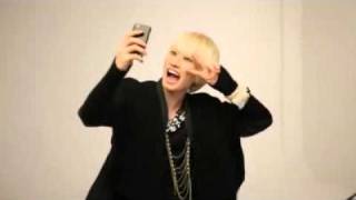 LG Optimus Glare Photoshoot BTS - Eunhyuk