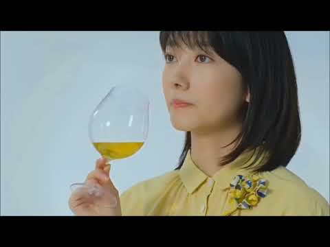 波瑠 生茶 CM スチル画像。CM動画を再生できます。 波瑠 生茶 CM スチル画像。CM動画を再生できます。