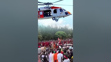 Bobi Wine in helicopter campaigning