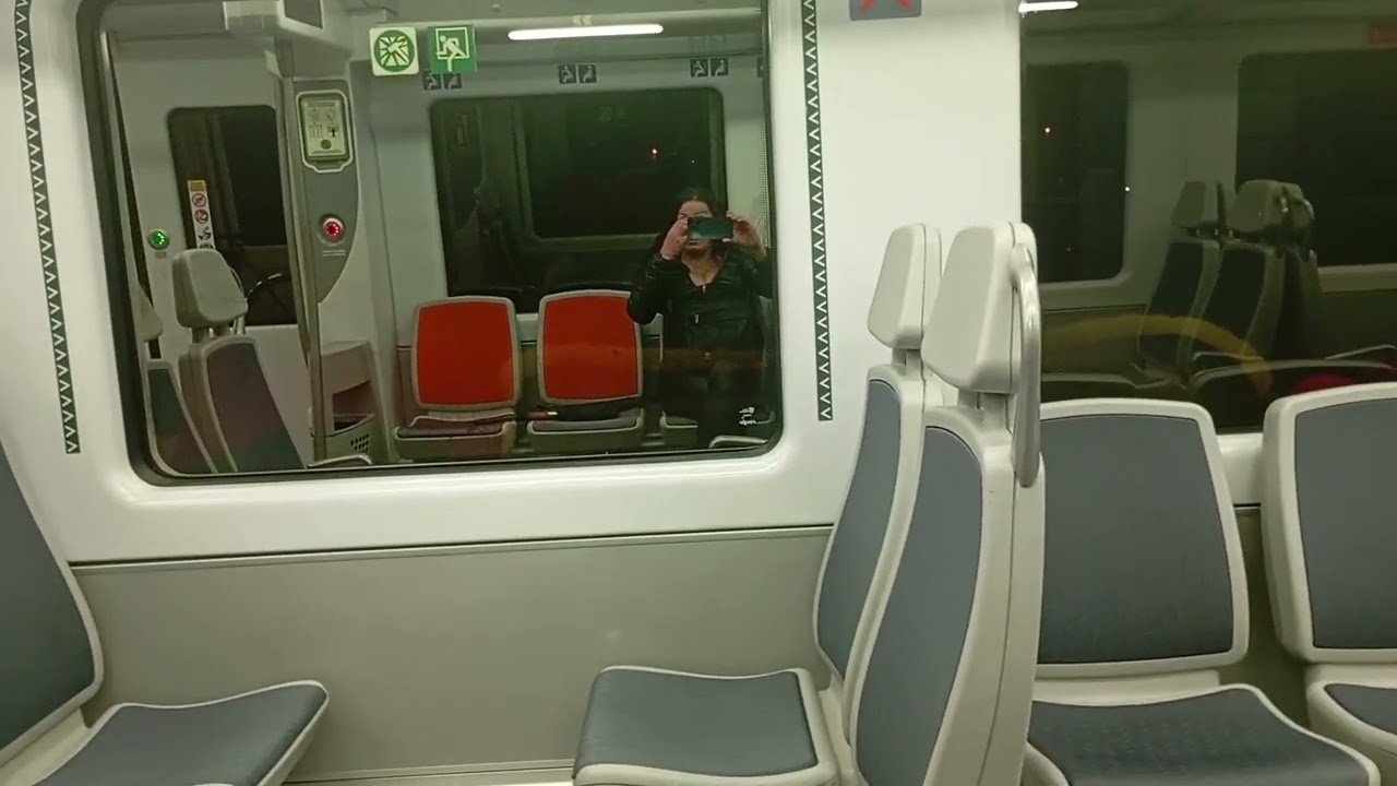 En un tren en Barcelona,de la empresa nacional Renfe de España,