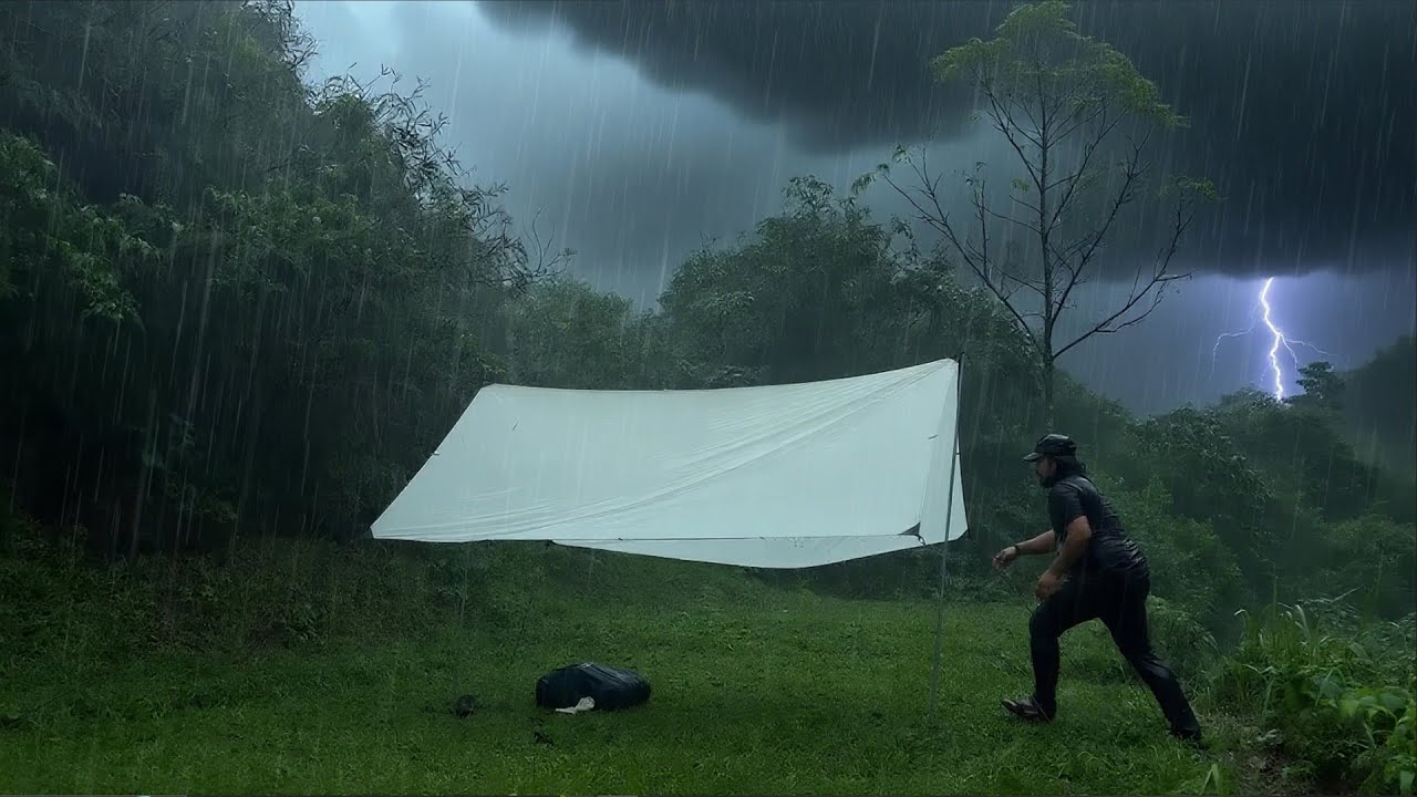 REAL HEAVY RAIN‼ SOLO CAMPING IN HEAVY RAIN AND THUNDER | RELAXING ...