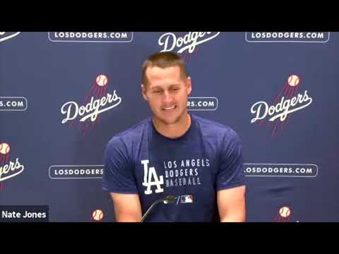 Dodgers pregame: Nate Jones talks clubhouse, deep lineup and 4-seam fastball