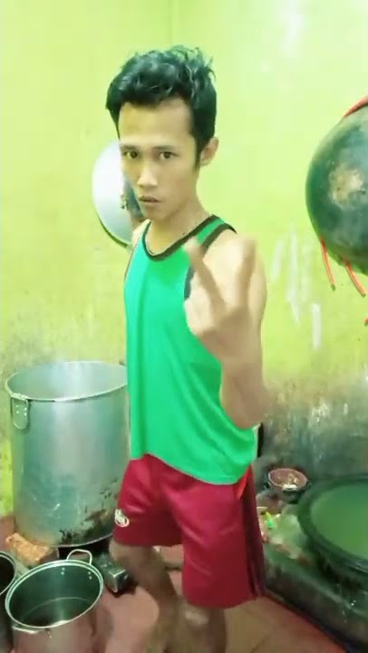 JANGAN NGAKU GANTENG KALAU BELUM PUNYA ISTRI DUA