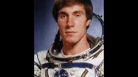 Priroda - 8080 (Ｓｏｖｉｅｔｗａｖｅ) /Sergei Krikalev, the last Soviet citizen