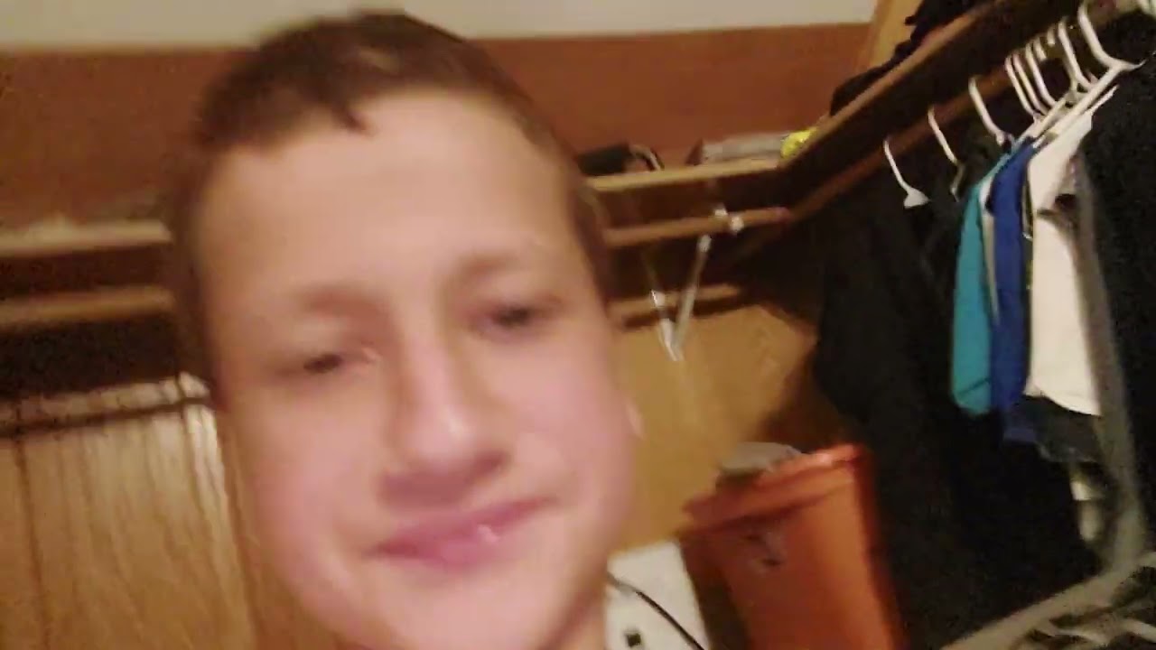 Trying lucas polvos chamoy. (Disgusting expired garbage 🤮)