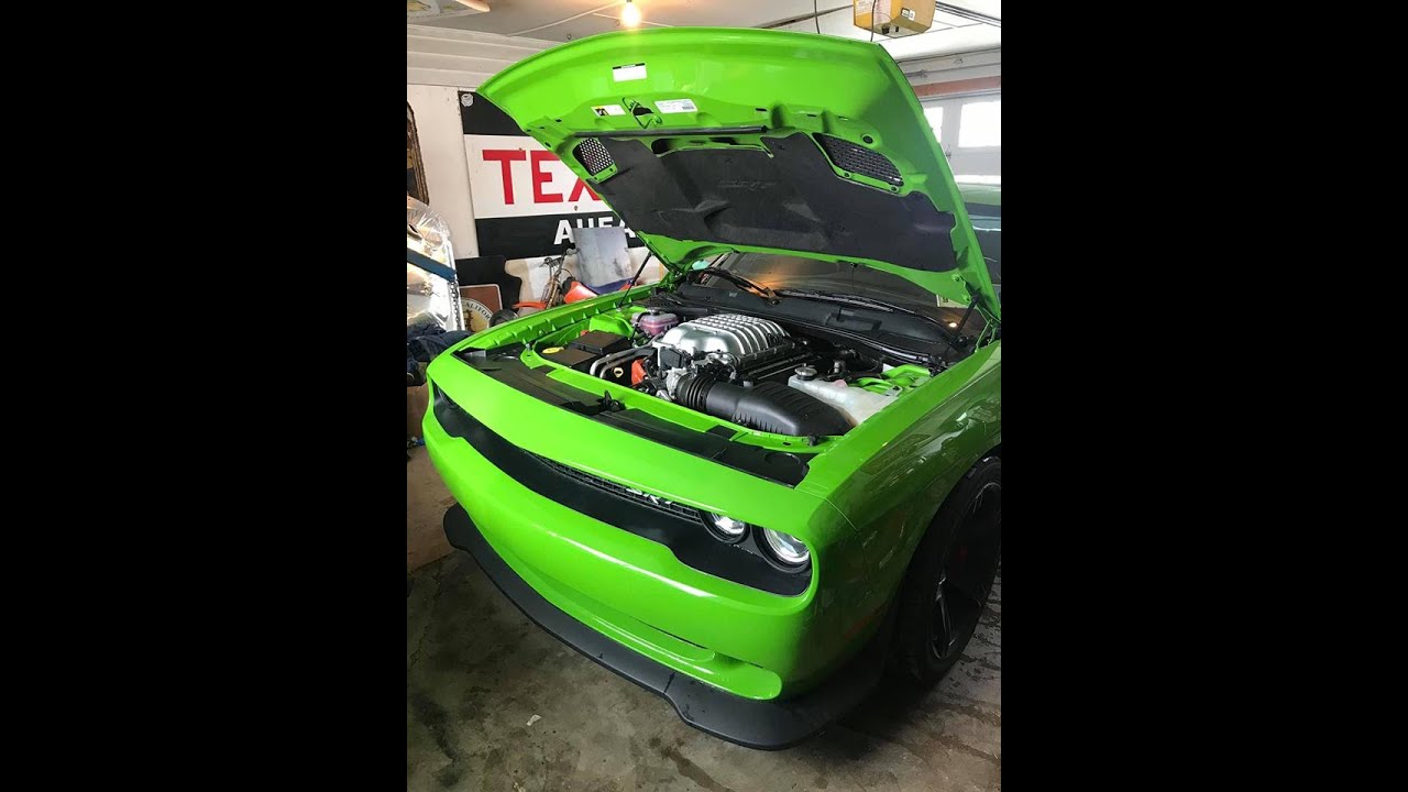 Manual VS Auto Dodge Challenger YouTube