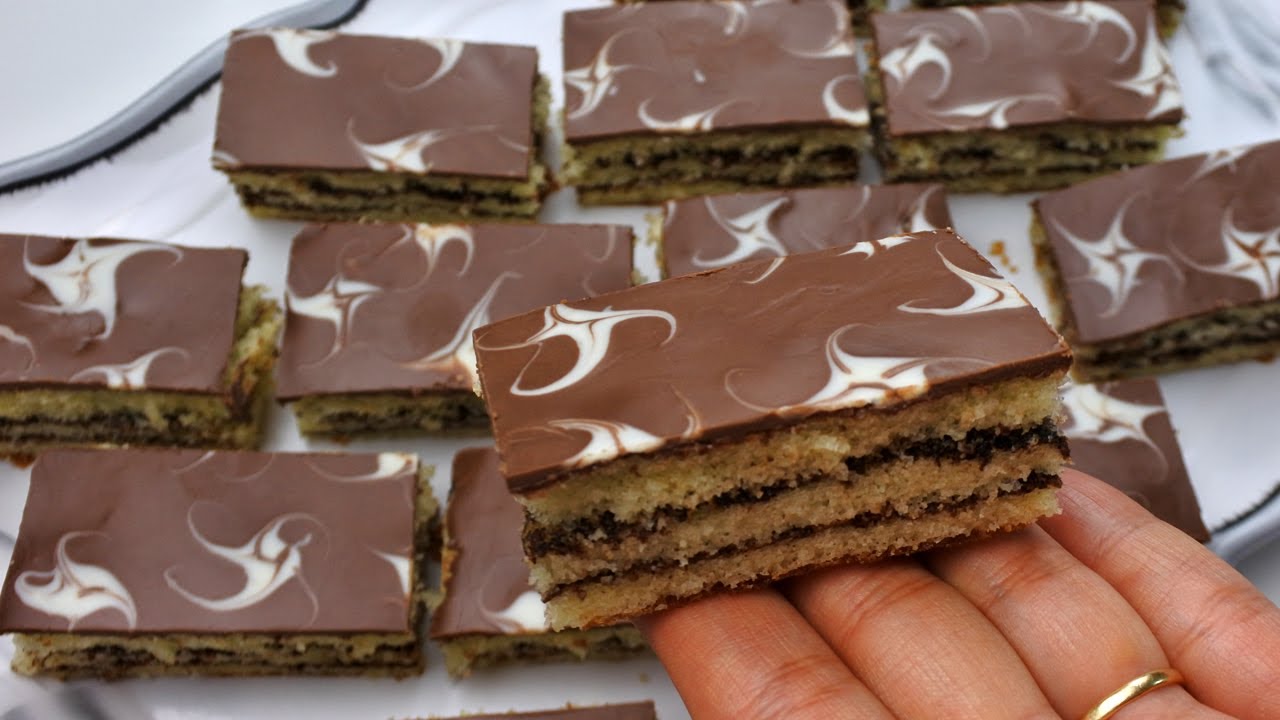 انساي كامل الوصفات وجدي سنيوة خطيرة بنينة تهبل مسكوتشو الطبقات بأسهل المقادير مع الغلط اللي وقعت فيه