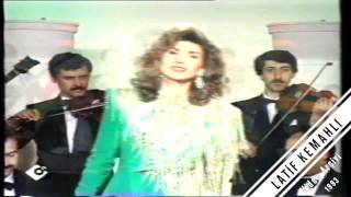 Ayşe Tunalı trt1 Giderim Diyor Eski Nostalji Konser 1993 Kaset3 Resimi