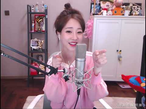 冯提莫翻唱周杰伦《告白气球》