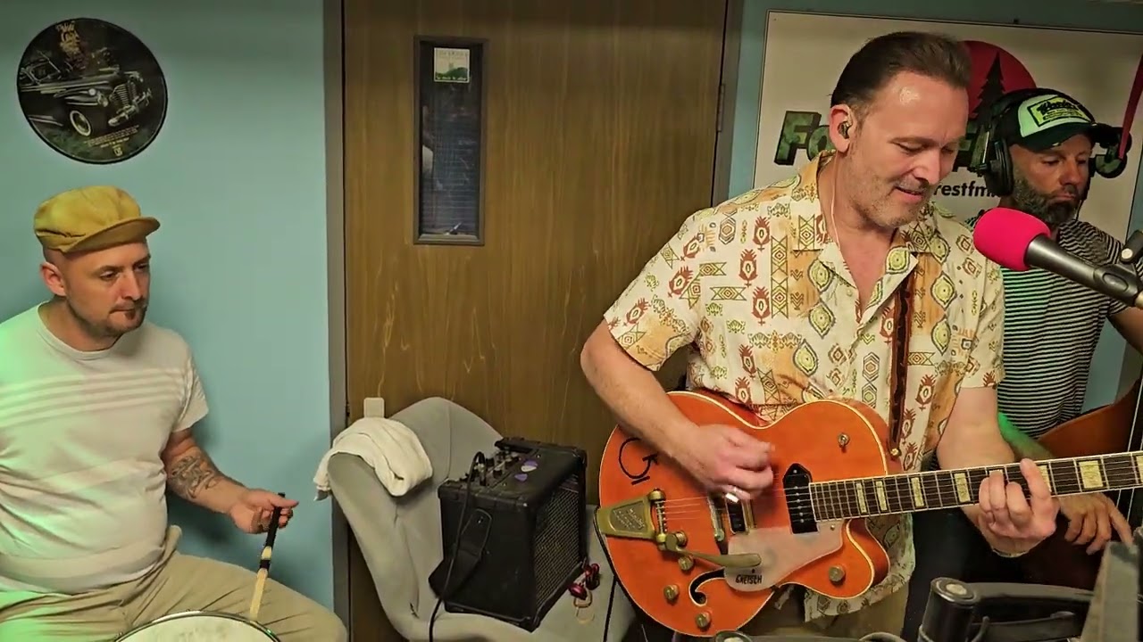 Darrel Higham & the Enforcers. Wednesday Night Rockin' Party. Forest FM Radio Show. (3)