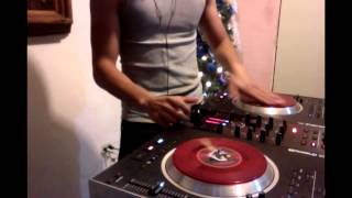 Numark ns7 scratching!!!