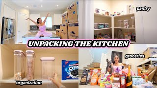 MOVING VLOGS: ORGANIZING THE FRIDGE & PANTRY WITH ME! + Huge Grocery Haul!